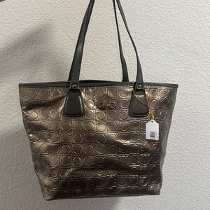Salvatore Ferragamo Elegant Tote Bag Gancini